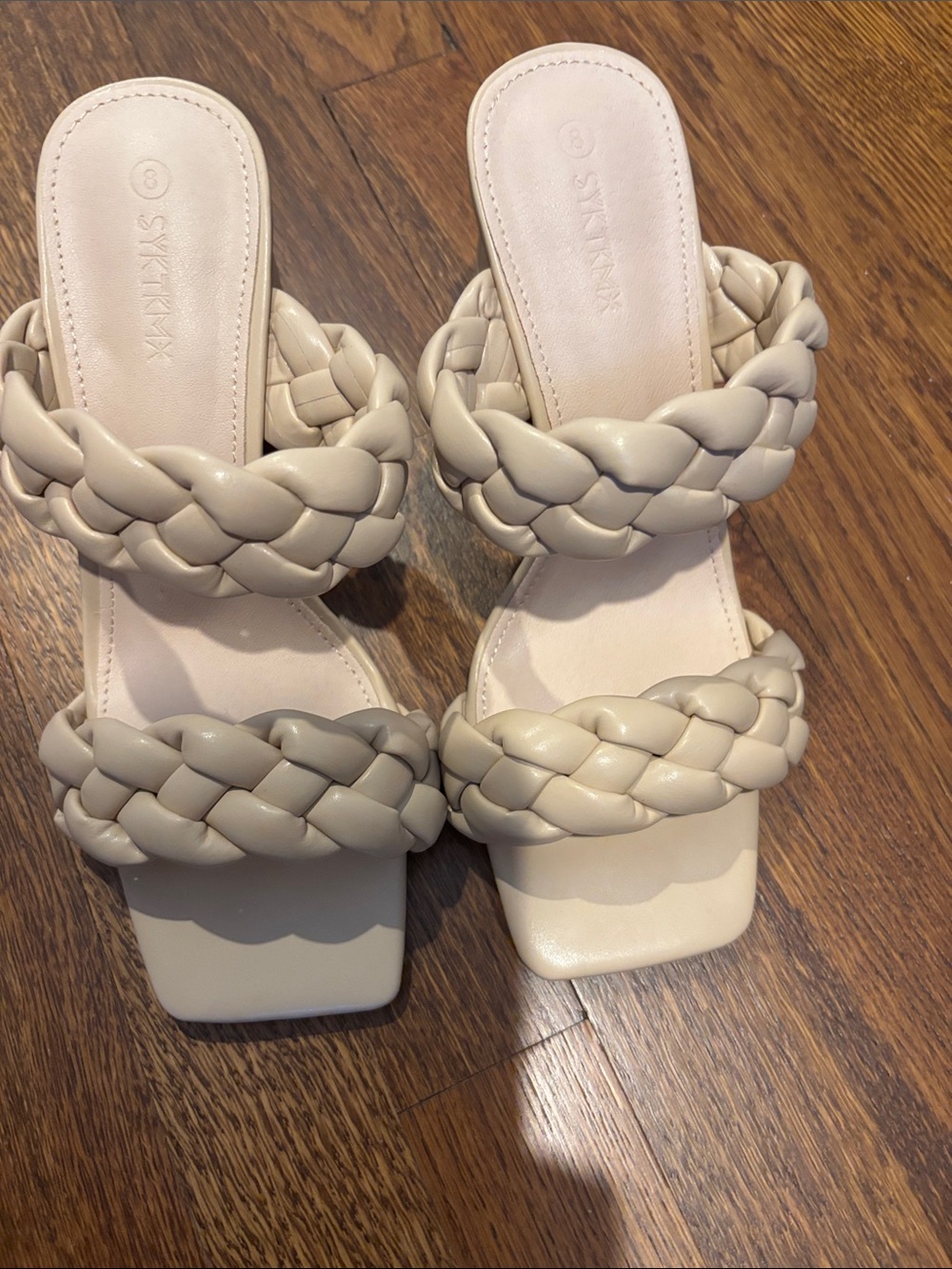 Braided Slide Sandals in Cream - Skkmax